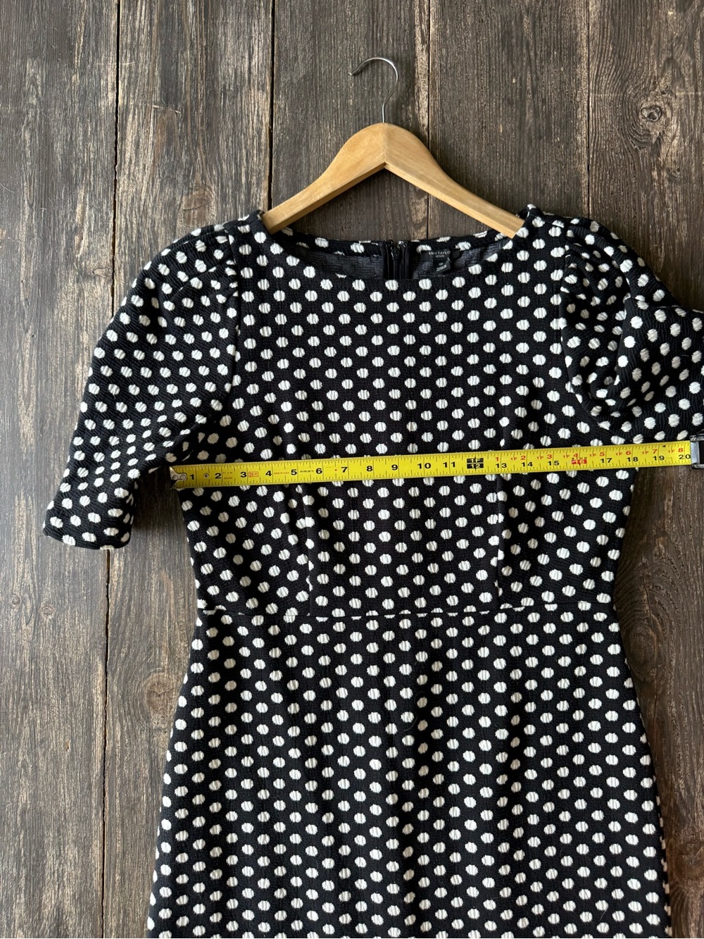 Ann Taylor Polka Dot Pleated Puff Sleeve Sheath Dress Size 10P Black White - Picture 9 of 10